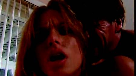 Достал член из задницы и спустил на подругу