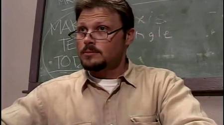 Девку заставляют сдавать экзамен