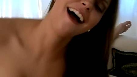 Юная соска в фильме про минет