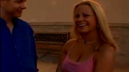 Девочка мастурбирует и кончает