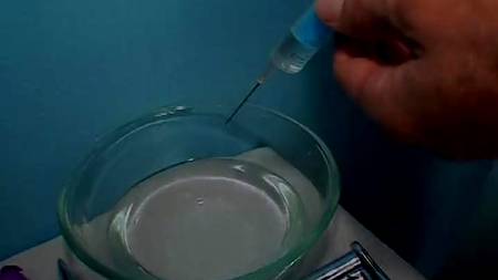 Молодой доктор охотно чпокнул сексуальную девочку