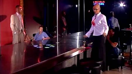 Что творится в стрип-клубе