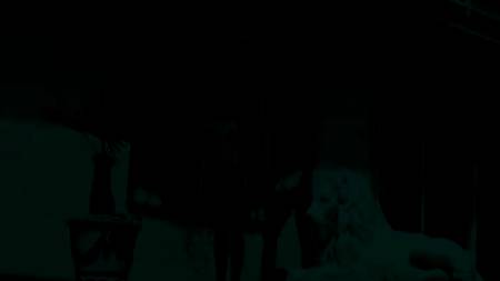 Молодые трахаются в бассейне