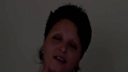 Зрелая тетка потерлась с молодым соседом