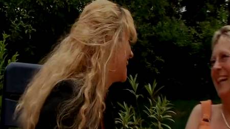 Пригласили на супружеское ложе подругу жены