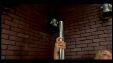 Грудастая тетка легко отдалась молодому ухажеру