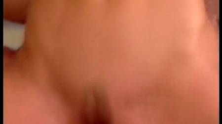 Штукатур отымел свою красивую хозяйку