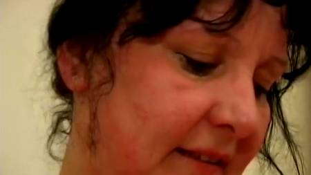 Горячая толстуха трется с молодым любовником