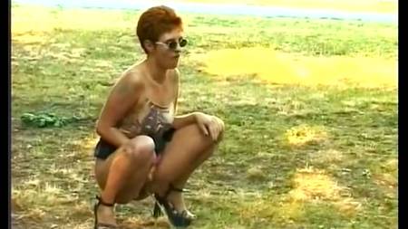 Парень снял целую подборку золотого дождя