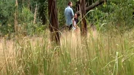 Не только трахнули девочку в лесу, но и сняли порно