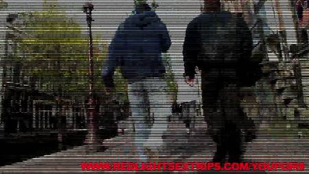 Компания мужиков навестила опытную проститутку