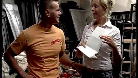 Приспособили склад под траходром