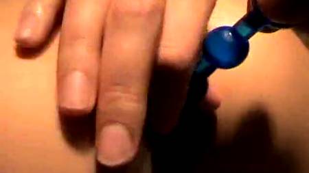 Аккуратно распечатал попку жены