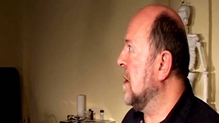 Худенькая баба отдалась толстому начальнику на работе