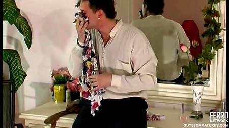 Красотка соблазнила братца своего мужа