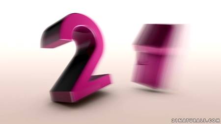 Няшная краля наслаждается красивым сексом с любимым мужчиной