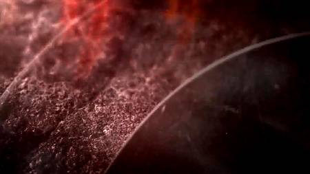 Накаченный мужик ебет большим членом волосатую вагину рыжей красавицы