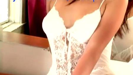 Садовник балует хозяйку