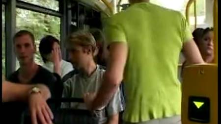 Публичный трах в автобусе