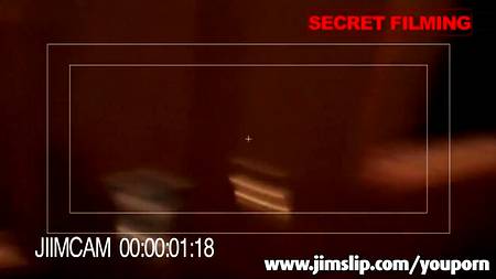 Дядька шпарится с молоденькой феей