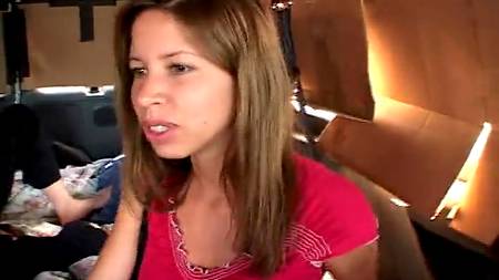 Женатые мужики трахают хрупкую девку