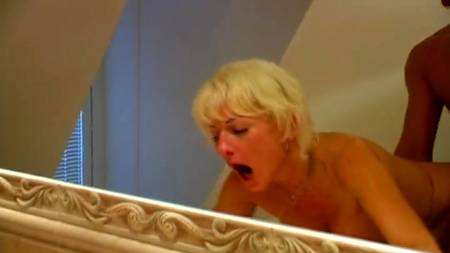 Жиголо долбит классную тетку