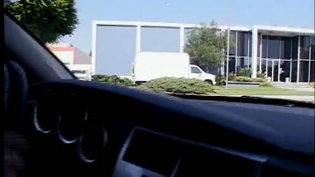 Тетку дерут жестко во все дырки