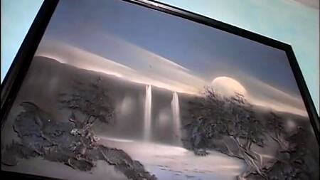 К рыжей девушке и парню присоединяется толстая блондинка