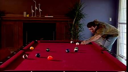 Мужик трахнул анус жены прямо на бильярдном столе