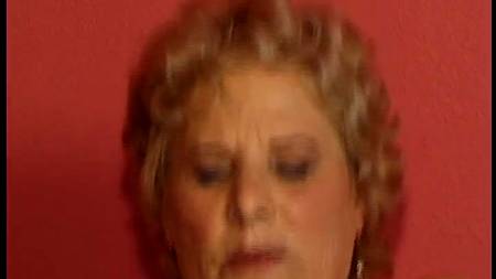 Обкончал буфера похотливой бабули