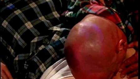 Отчим поимел грудастую нимфу