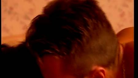 Поимели рыжую немку в обе дыры