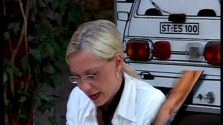 Как телку поимели в автошколе