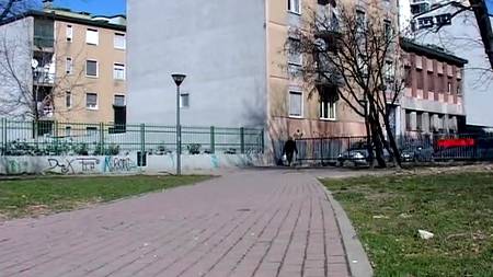 Сначала огурец в презике, а потом и член