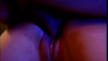 Сперма на губках блондинки