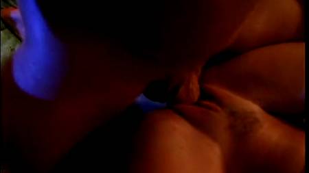 Сперма на губках блондинки