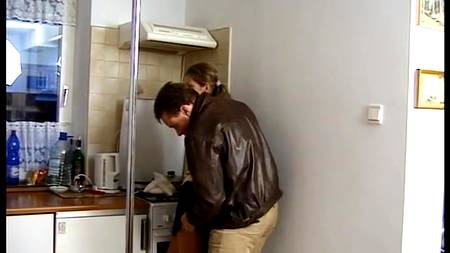 Клевый анал с молодой женой