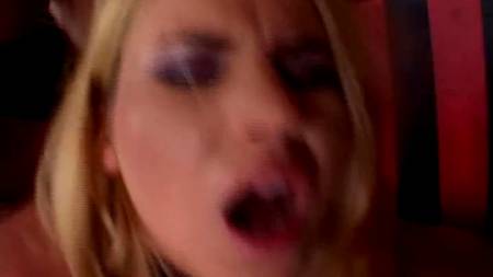 Четкий анал с двумя блондинками