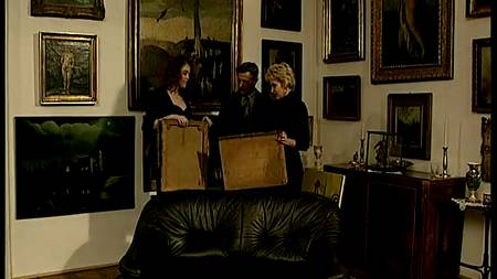 Телки продают свои картины и свое тело