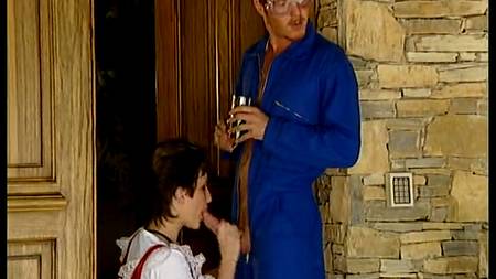 В два ствола отодрали немецкую домохозяйку