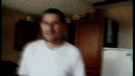 Мужик продал свою зрелую жену трем самцам