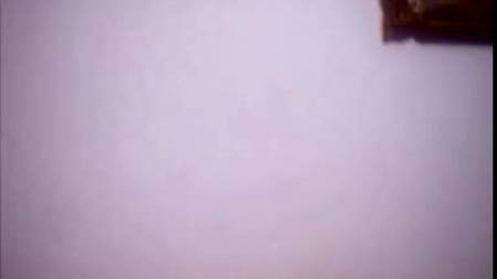 Телка накончала в ложечку