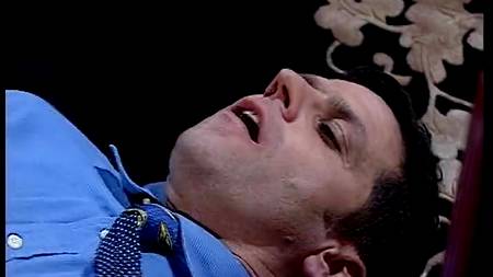 Руки в вагине, член в заднице