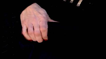 На глазах у мужа дама спит с молодым любовником