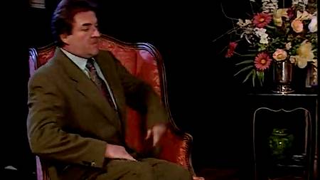 На глазах у мужа дама спит с молодым любовником