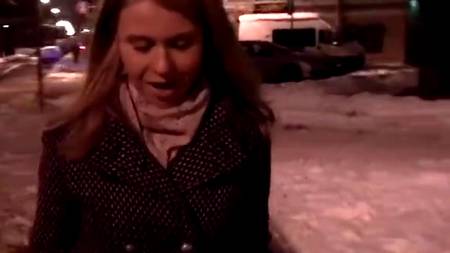 Русская студентка обслужила двоих