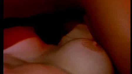 Руки в анусе и киске