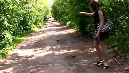 Молоденькую Катю вертят, как хотят