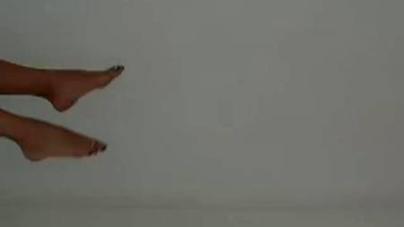 Как приятно сосать пальцы на ногах