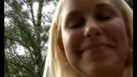 Чешская телка трахается за деньги